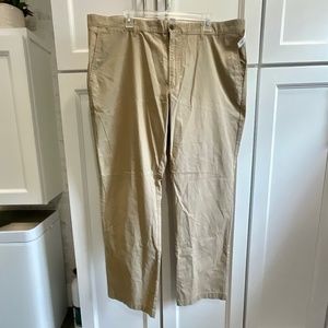 Amazon Essentials Khaki Slim Fit